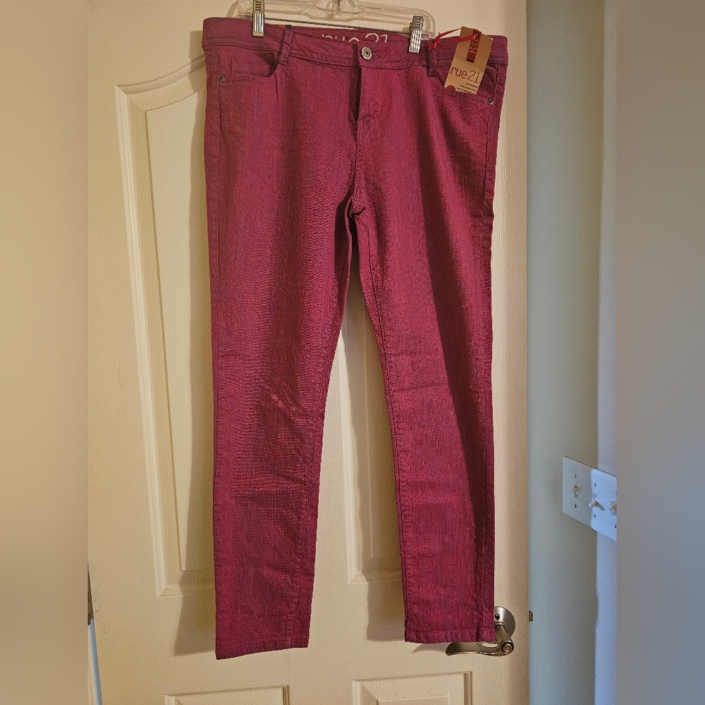 NWT fuchsia denim pants